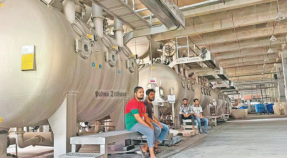 গ্যাসের অভাবে শতাধিক কারখানায় উৎপাদন থমকে গেছে