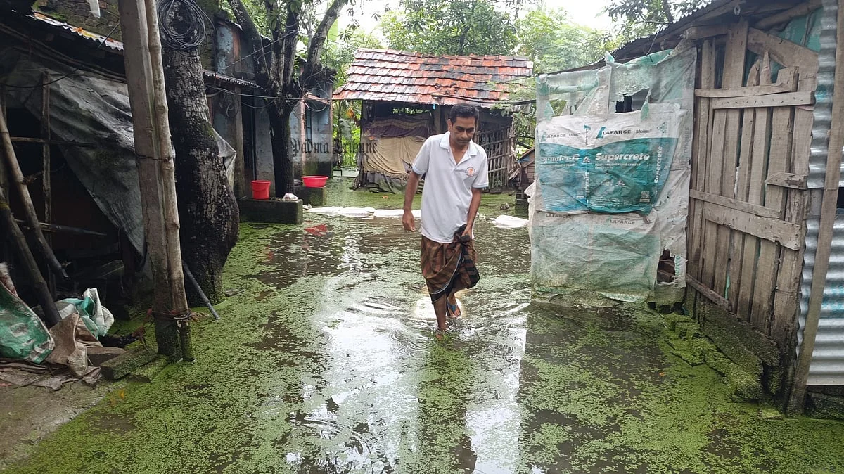 সাতক্ষীরায় মাসজুড়ে পানিবন্দী ৩ হাজার পরিবার