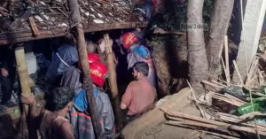 টানা বৃষ্টিতে কক্সবাজারে পাহাড়ধস, নিহত বেড়ে ৯